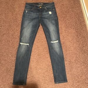 DL1961 DLX HYBRID 360 size 27 medium wash